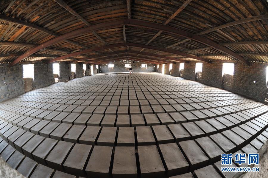 河北任丘:传承古建青砖制作技艺