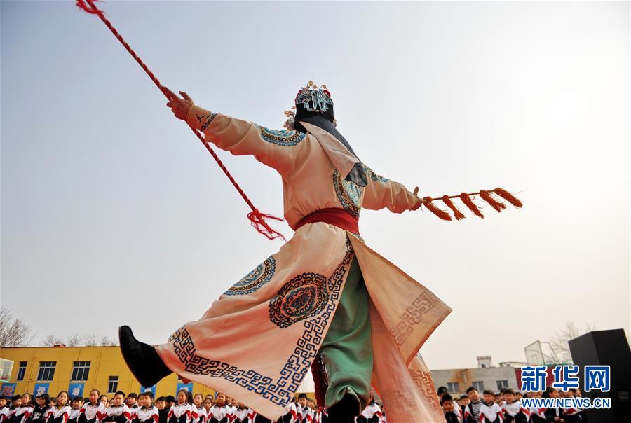 （文化）（1）河北滄州：戲曲進校園 傳承在身邊