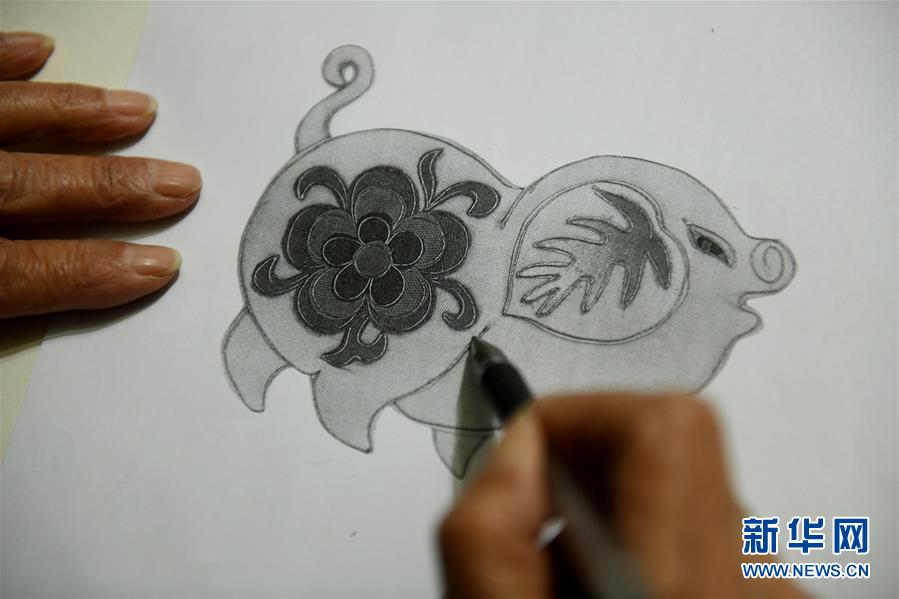 石家庄:传承布贴画促就业