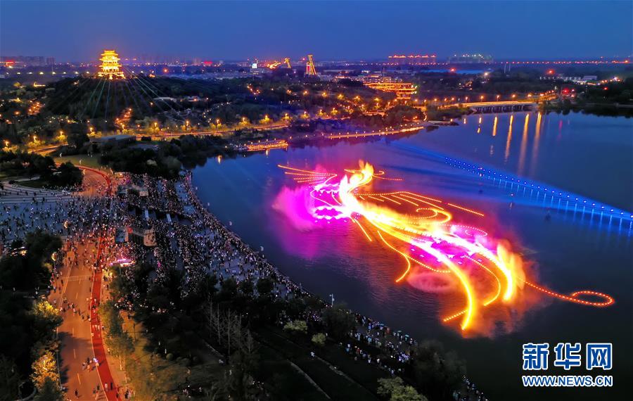 （社會）（2）河北唐山：南湖燈光水舞秀啟幕