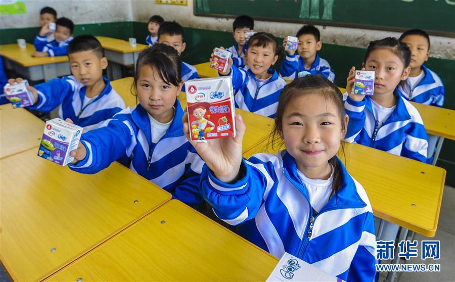 （教育）（1）河北霸州：6万农村小学生吃上“暖心课间餐”
