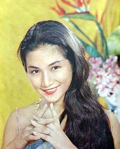 花儿与少年郑佩佩远嫁美国不后悔 后悔生孩子