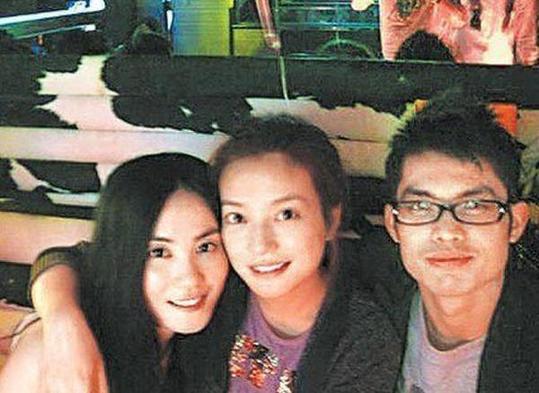 我歌歌王韩红私人豪华庆功宴葛优醉吻赵薇_