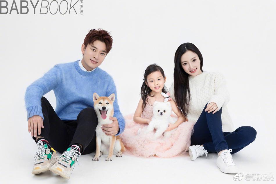 贾乃亮晒大片 甜馨和妈妈唯美到太抢镜