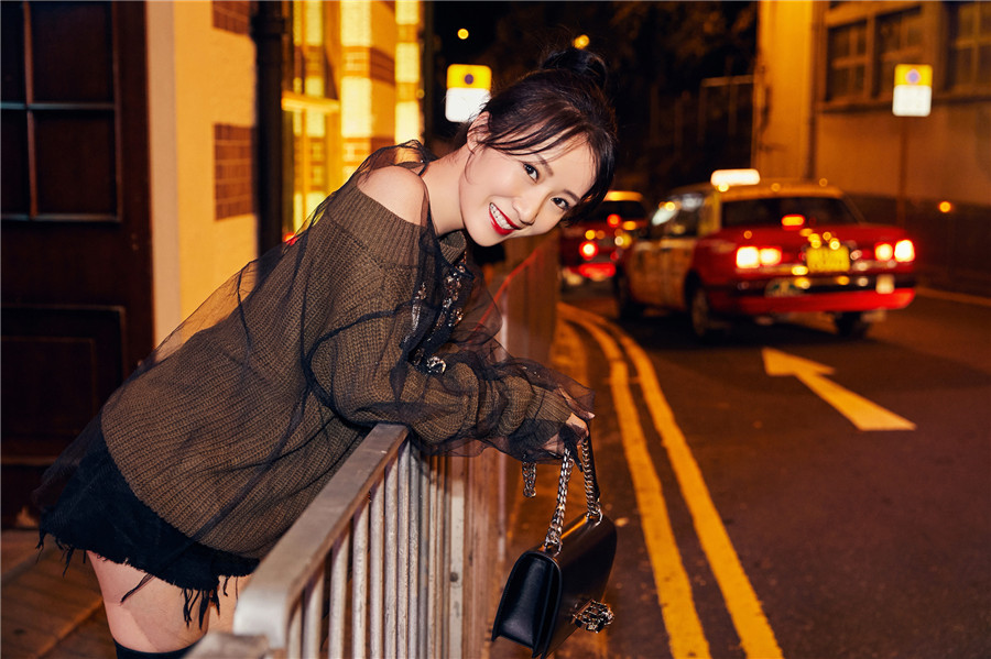 李念时尚街拍 引领秋季潮流