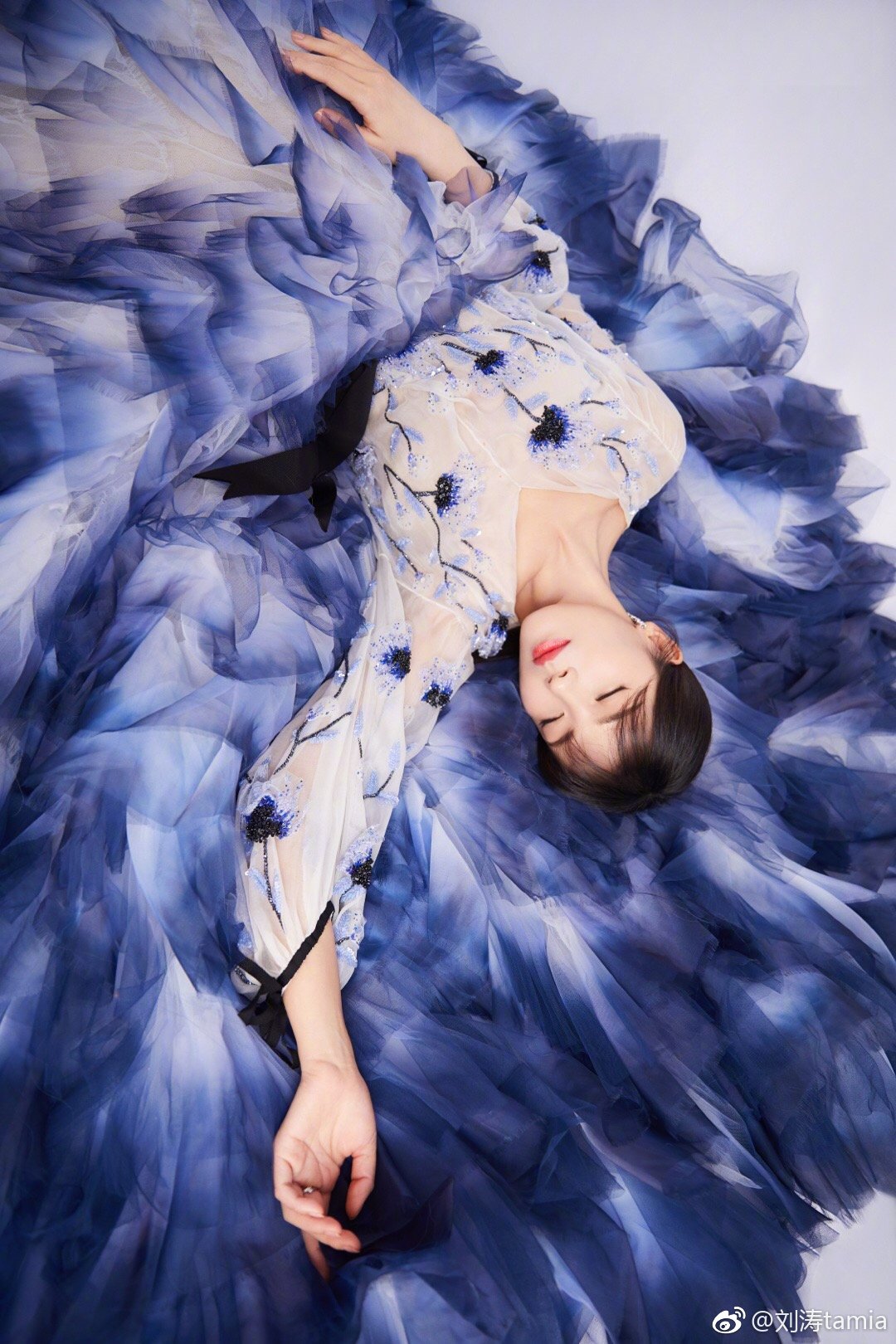 刘涛春晚表演展现了自己靓丽的一面