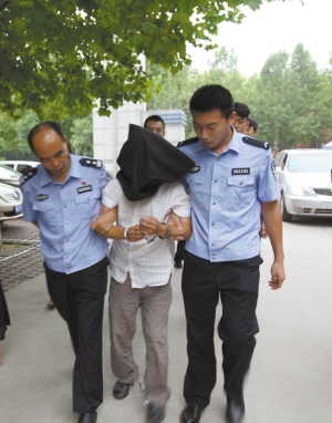 一男子在石市杀害一对母女 裕华警方万裏追凶