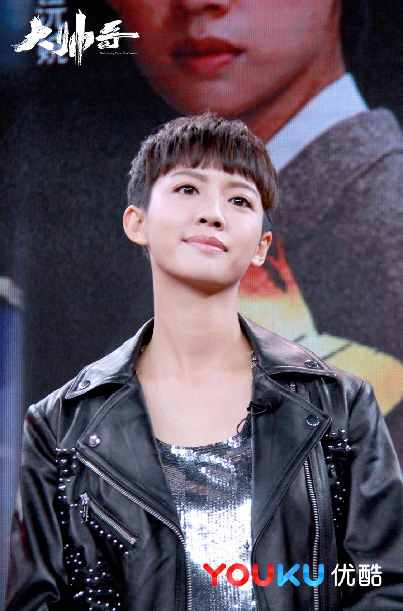 《大帅哥》剧组齐聚直播间 张卫健携TVB艺人