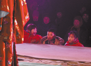 石家庄市评剧院到平山为父老乡亲送大戏