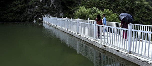 围场半截塔镇5条路径帮民早日脱贫致富