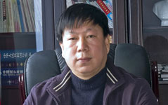 西留村乡乡长 张治强