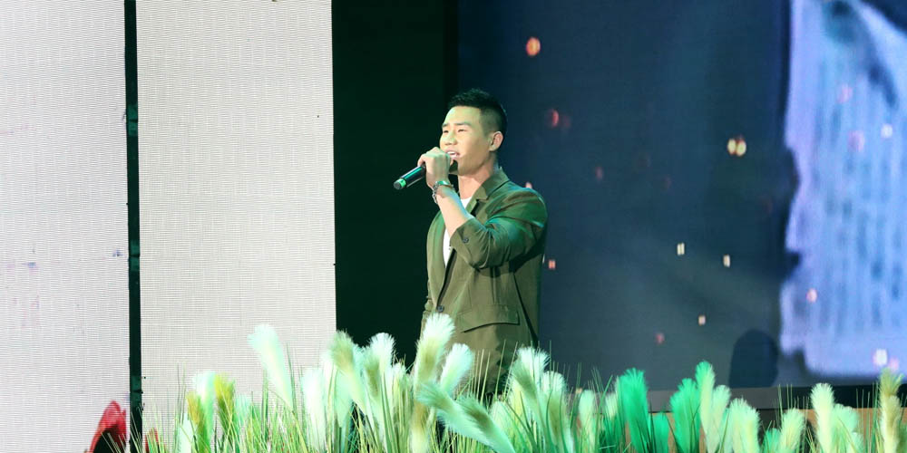 歌曲《八路军拉大栓》
