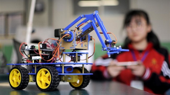 河北邢臺：青少年機器人競賽顯身手