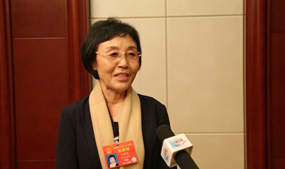 王焕荣：坚持育民 让乡亲们的精神更富足