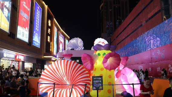 湾里庙步行街