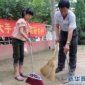 小手拉大手 共建美丽乡村