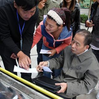 河北六旬残疾党员圆了大学梦