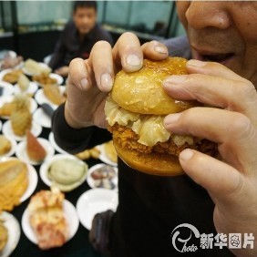 20年“烹饪”130多道石头菜肴