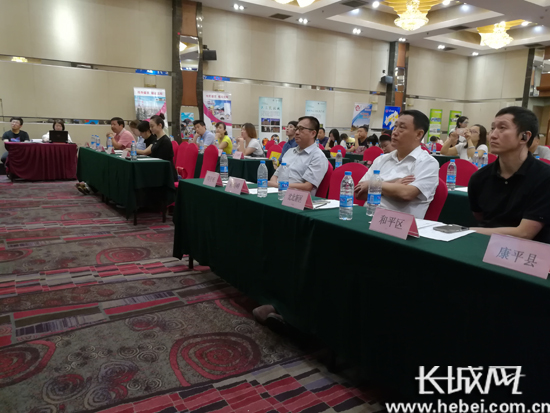 看二人转 品特色美食 沈阳旅游来石推介