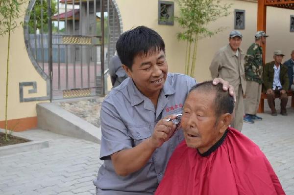 中国网事·感动河北|他看不得人受苦,连妻子也