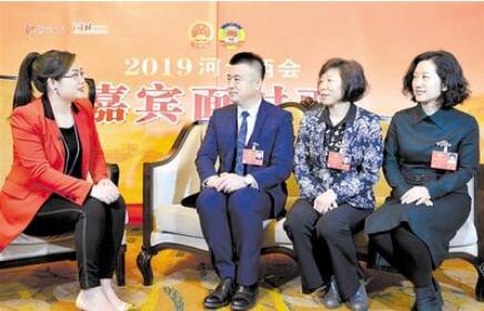 针对人口老龄化问题,两会代表委员展开热议