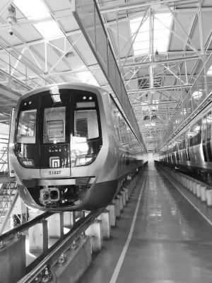 石家庄地铁1号线二期首列电客车来了!