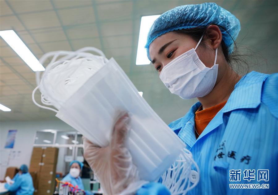 （經濟）（5）河北唐山：開足馬力趕制防疫物資訂單