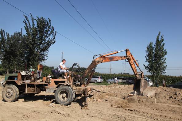 大城供电:拆除高压线下违法建筑 保电网安全